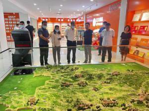 洛陽市市委常委、宣傳部長王飛蒞臨洛陽正大調(diào)研