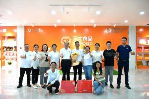 致敬崢嶸歲月 感恩一路奉獻(xiàn)！洛陽(yáng)正大這場(chǎng)退休職工歡送會(huì)情意滿(mǎn)滿(mǎn)！